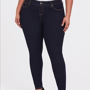 NWT Bombshell skinny high waist jeans